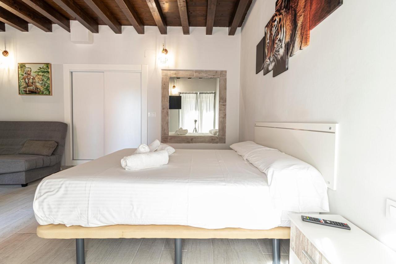 Allo Apartments Plateros Centro Jacuzzi Comunitario Jerez de la Frontera Kültér fotó